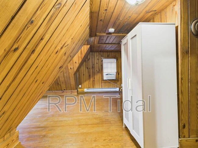 Building Photo - 217 Palen Ave