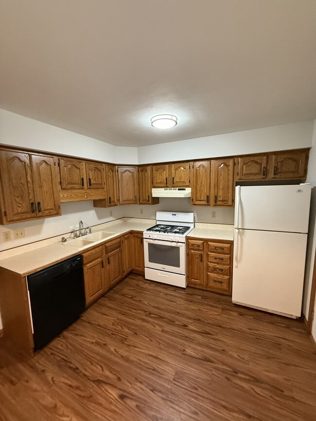 Building Photo - 1613 W 45th St