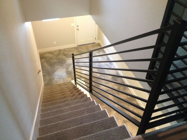Building Photo - Wildwood 3