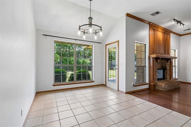 Building Photo - 2725 NW 166th St