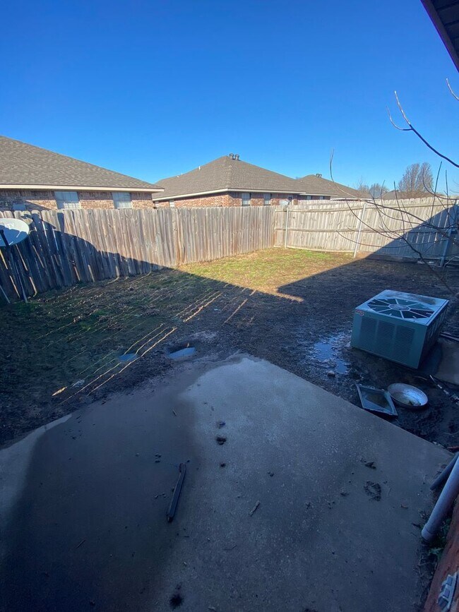 Building Photo - 1818 Wilder Ln