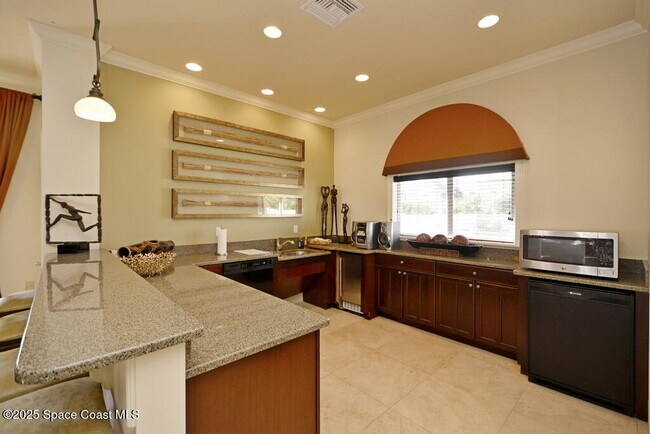 Building Photo - 123 Lancha Cir