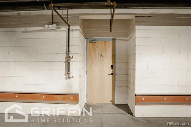 Building Photo - 3100 Huron St