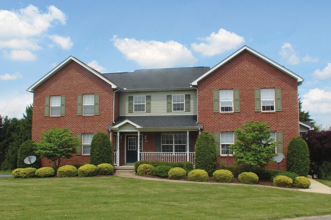 Building Photo - Edgewood Manor