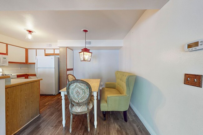Building Photo - Harbor Walk - 2 Bed / 2 Bath