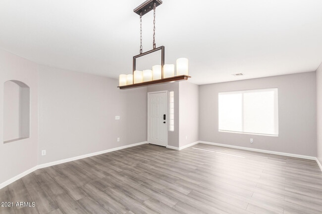 Building Photo - 2518 W Bent Tree Dr