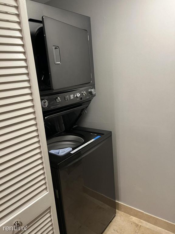 Building Photo - 2 br, 2 bath House - 99 SE Mizner Blvd Apt...