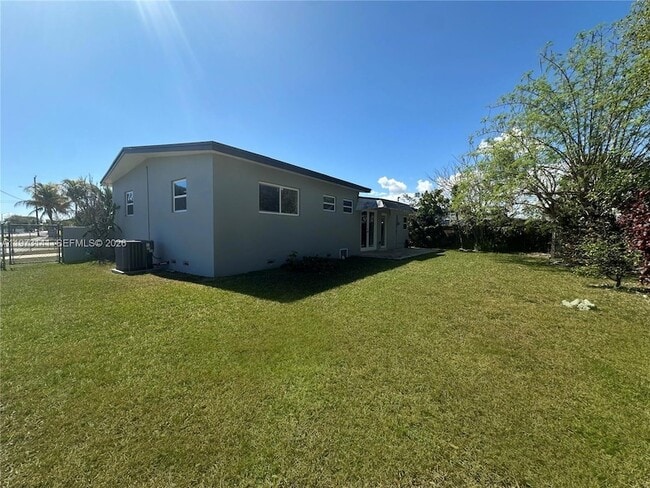 Building Photo - 12401 SW 191st Terrace