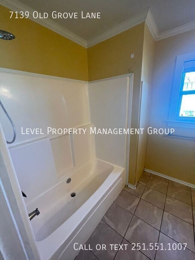 Building Photo - 7139 Old Grv Ln