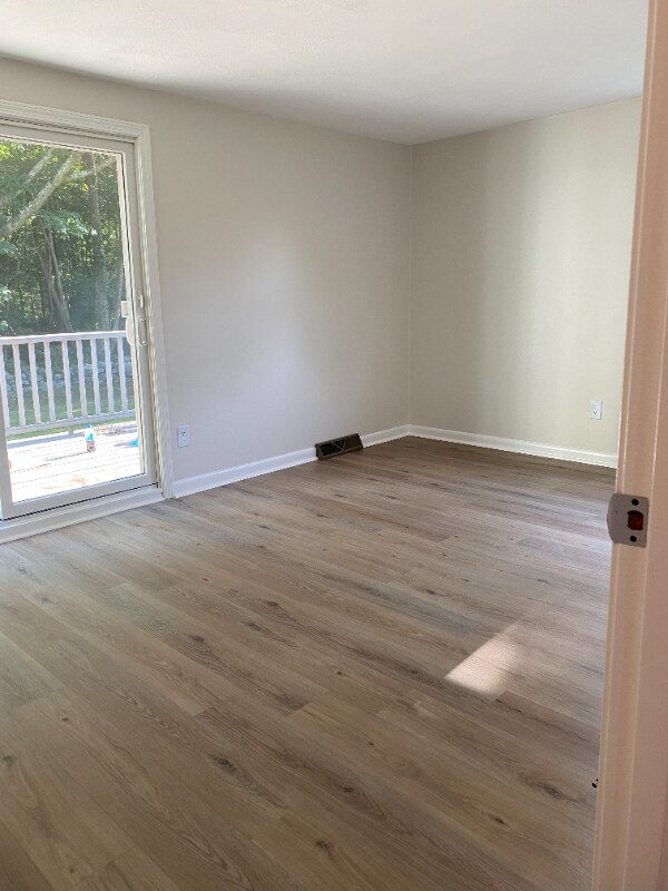 Building Photo - 20 Dundee Dr