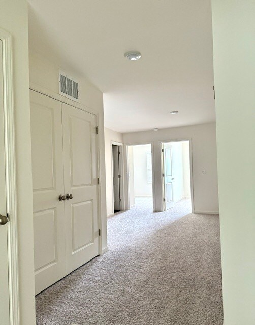Building Photo - 2429 Brookville Dr
