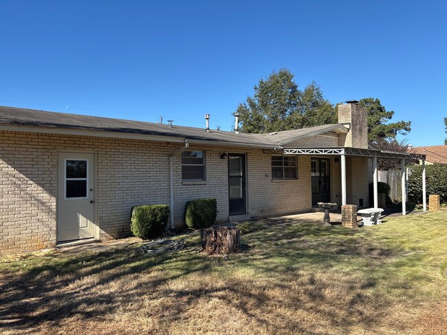 Building Photo - 457 E Vanderbilt Loop