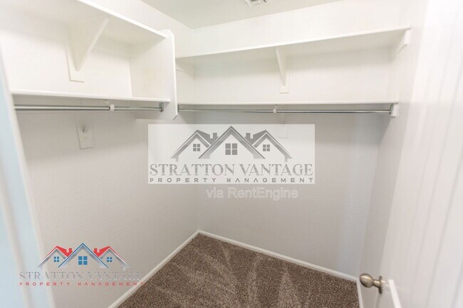 Building Photo - 40510 W Hayden Dr