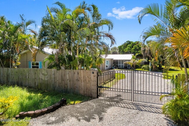 Building Photo - 1625 Hortana Dr