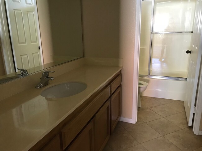 Building Photo - 3 Bed 2 Bath House in El Cajon - Brand New...