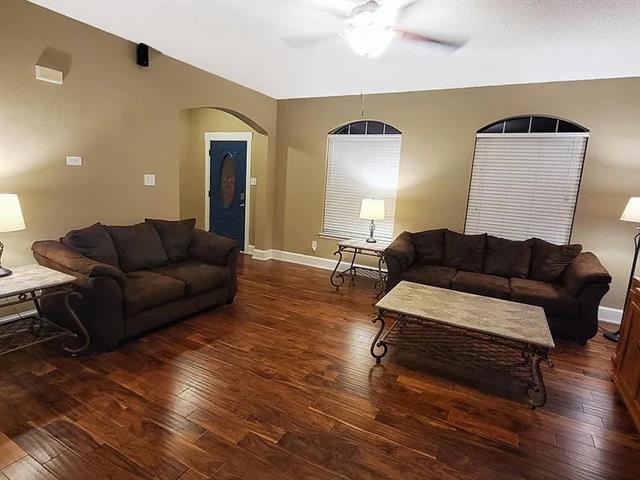 Building Photo - 1510 Sequoia Dr
