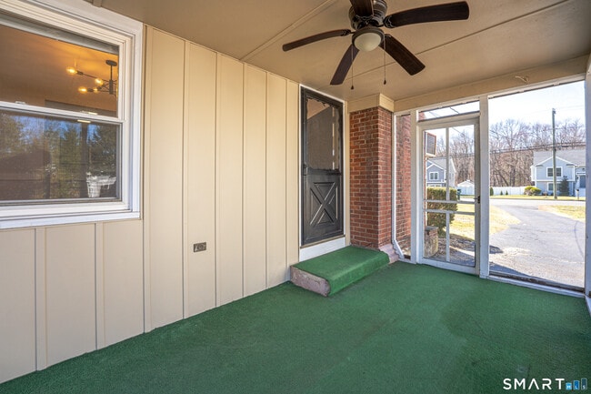 Building Photo - 233 Unionville Ave