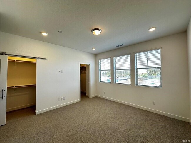 Building Photo - 5019 Belmont Ln