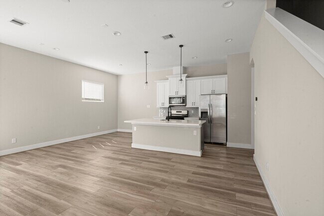 Building Photo - 3208 Bostic St