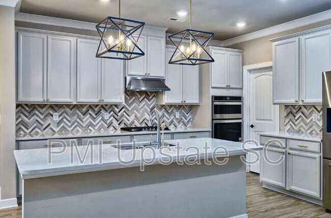 Building Photo - 2310 Ditton Ct