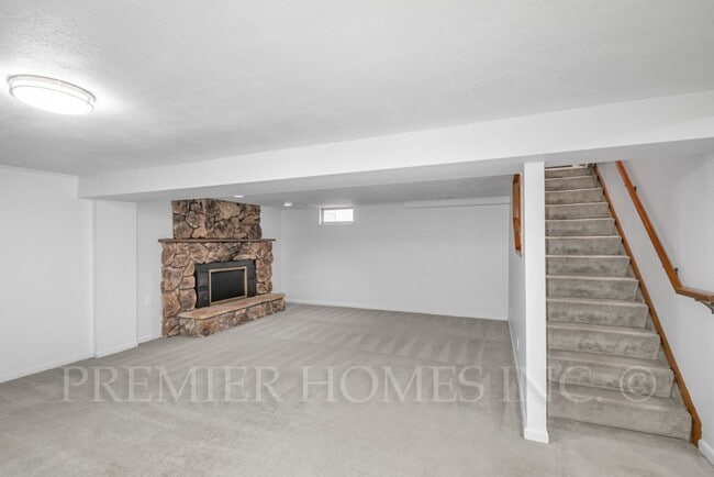 Building Photo - 3812 Root Ave NE