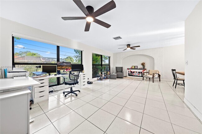 Building Photo - 7835 W 16th Ct