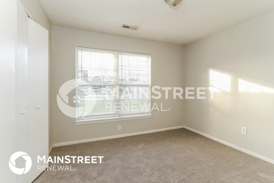 Building Photo - 9611 Combs Ln