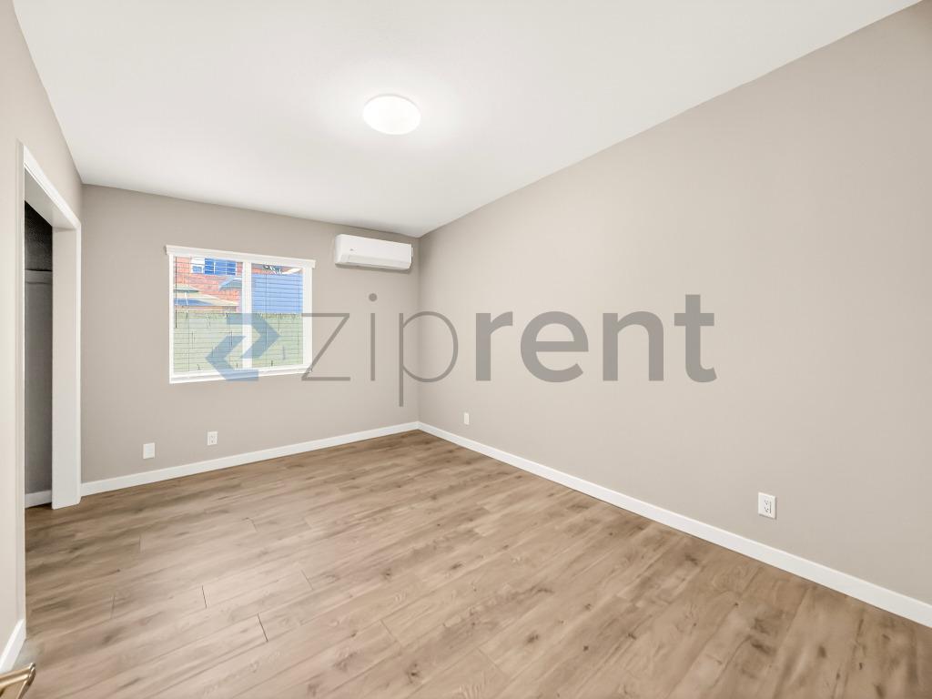 Building Photo - 3233 Easy Ave