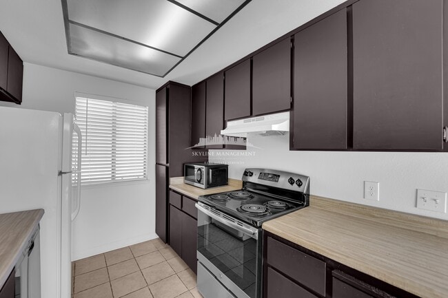 Building Photo - 4380 Gannet Cir