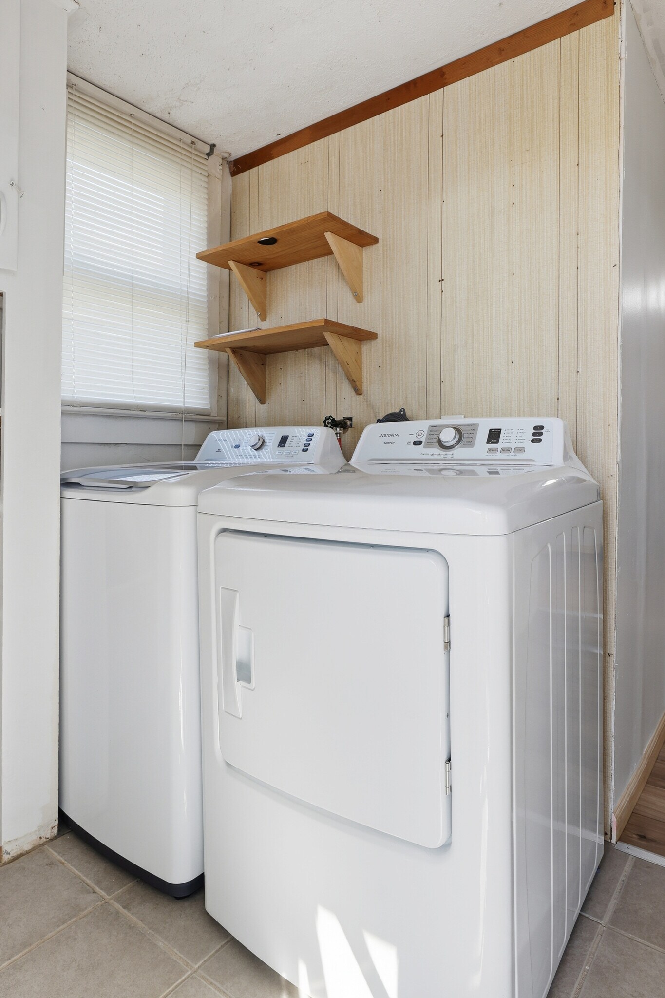 Washer and Dryer area - 216 W William St