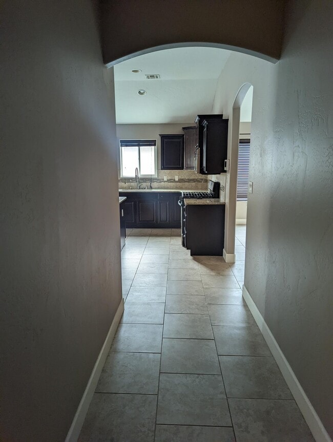 Building Photo - 814 Shiprock