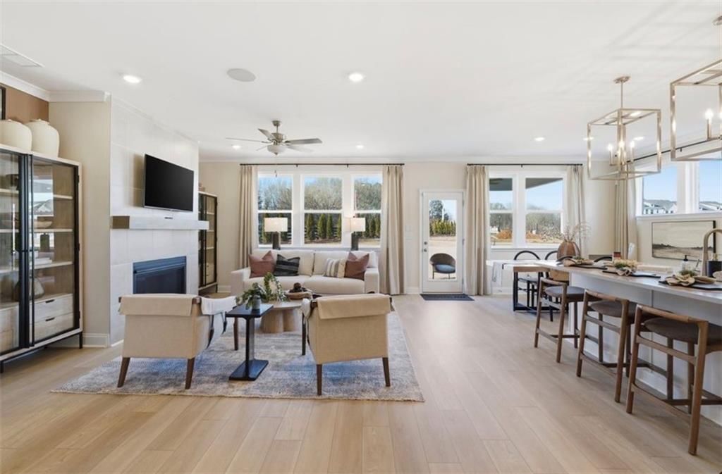 Building Photo - 2145 The Ln NE