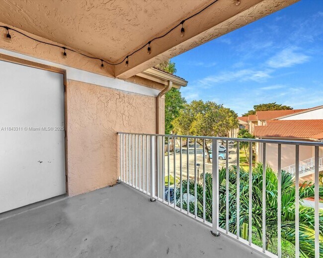 Building Photo - 15770 SW 106th Terrace