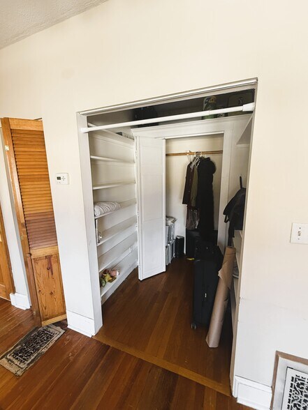 Building Photo - 5 Brewer St