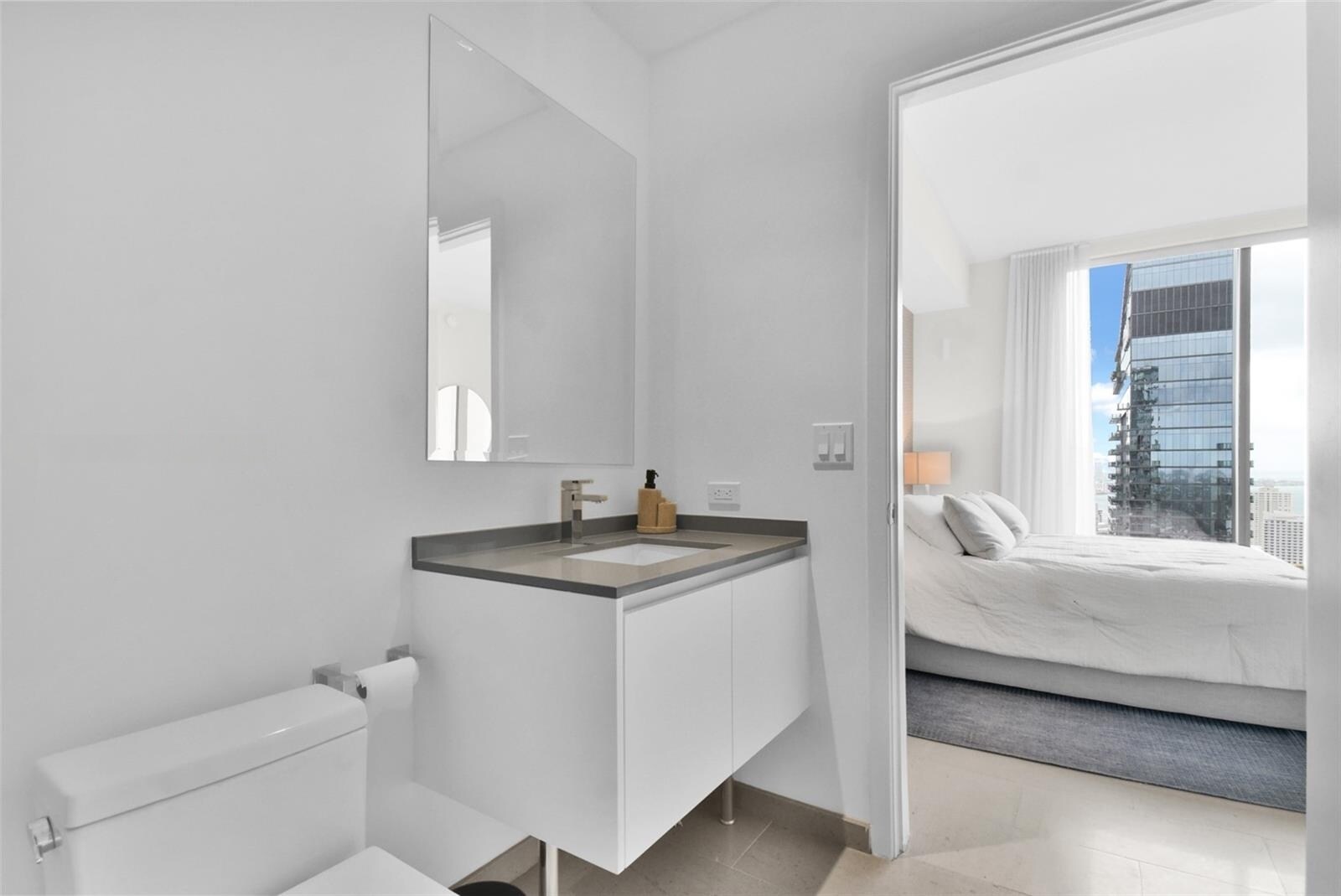 Building Photo - 88 SW 7th St