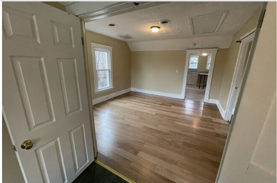 Building Photo - 7111 Elton Ave