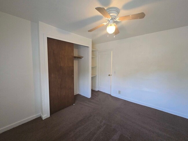 Building Photo - Cozy 2 Bed, 2 Bath Home with Parking Spaces and a Fenced Backyard!