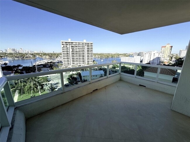 Building Photo - 101 S Fort Lauderdale Beach Blvd