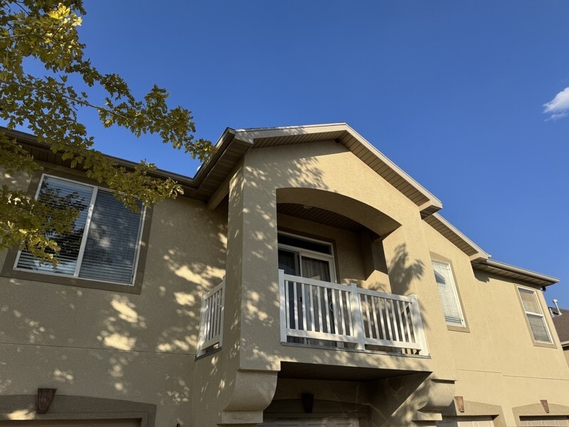 Building Photo - 4774 Oregon Trail Way W