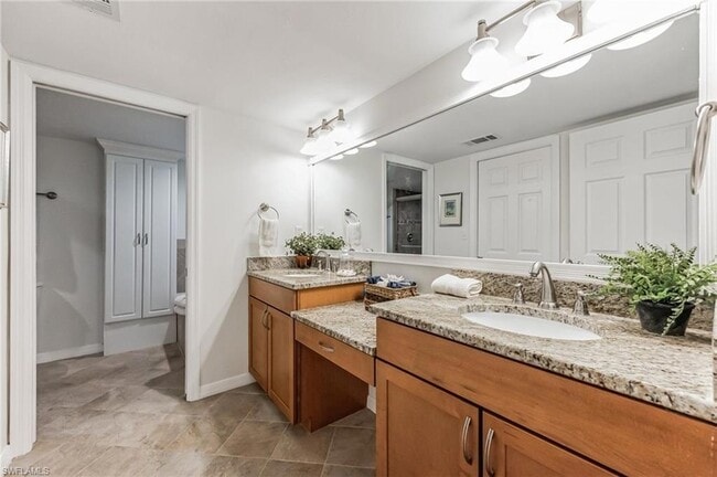 Building Photo - 5633 Turtle Bay Dr