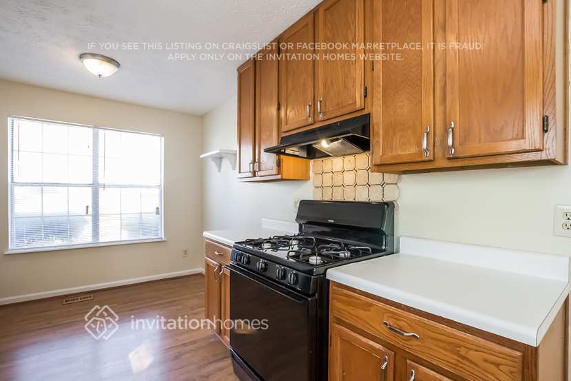 Building Photo - 1675 Watercrest Cir