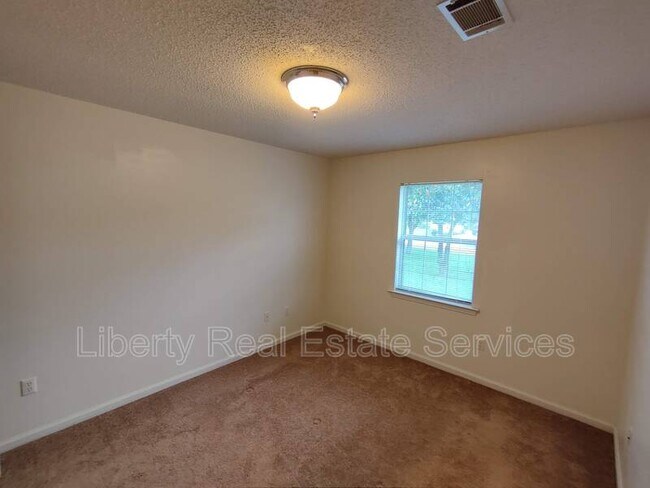 Building Photo - 801 Hopeton Ct
