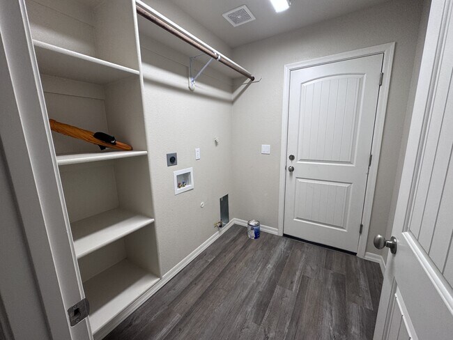 Building Photo - 3281 Whitehead Ave