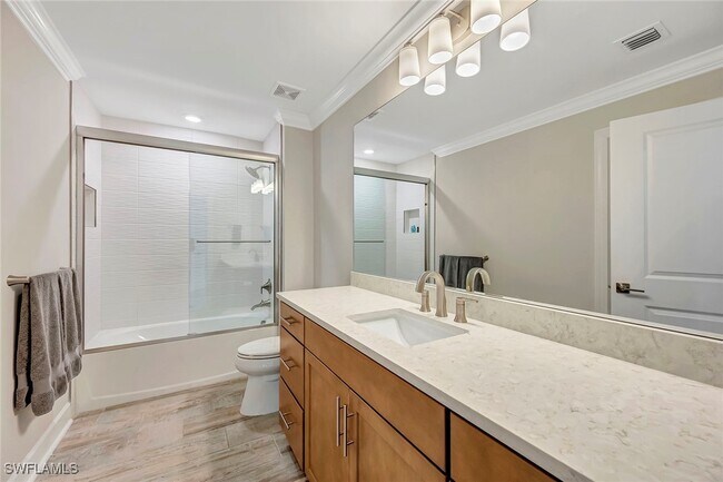 Building Photo - 9574 Everglades Dr