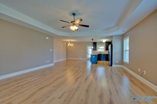 Building Photo - 5010 Montauk Trail SE