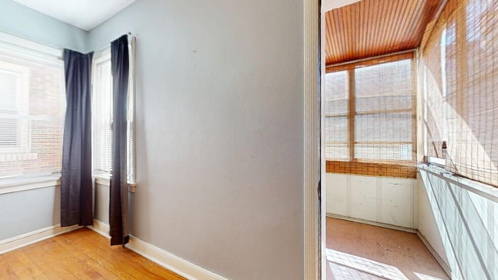 Building Photo - 5816 Mardel Ave