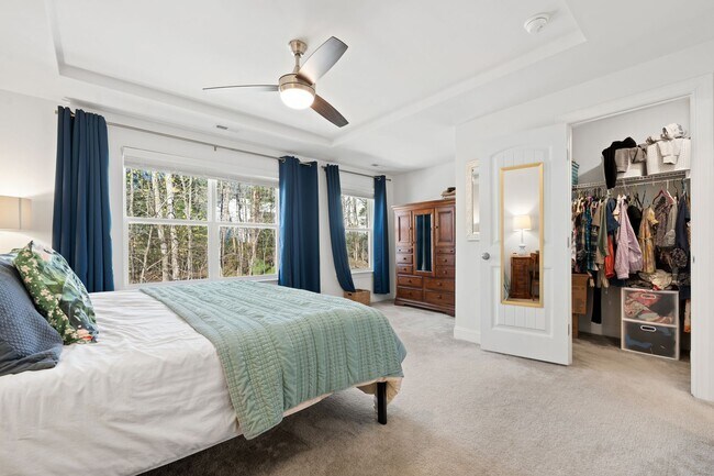 Building Photo - 3be / 2.5ba Easy Access to Duke Townhouse