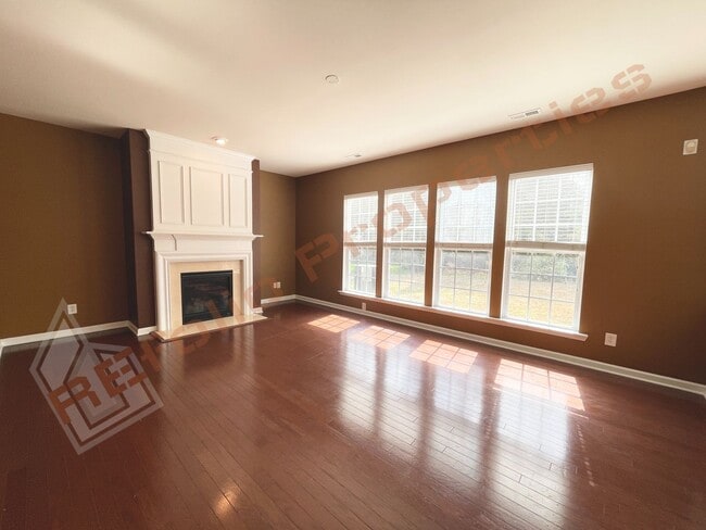 Building Photo - 219 Euphoria Cir