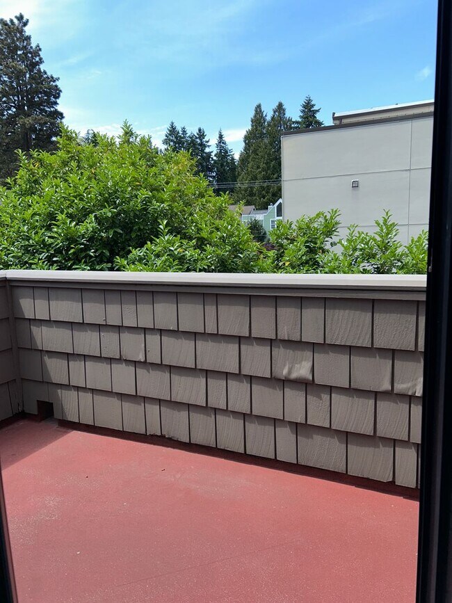 Building Photo - 7307 Bainbridge Pl SW
