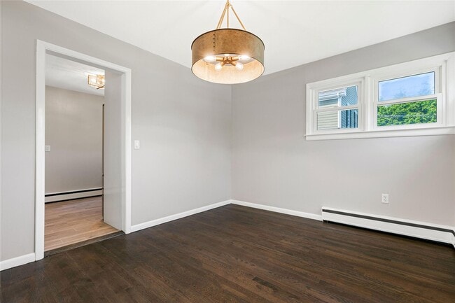 Building Photo - 125 Whittier Dr